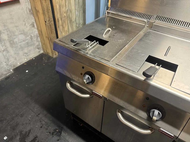 Electrolux - a7fred1gfo - friteuse (2024) - afbeelding 1 van  8