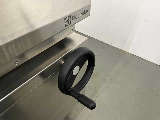 Electrolux - e7brehdnfx - kantelbare braadslede - afbeelding 3 van  8
