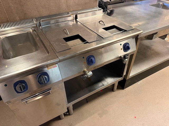Electrolux - e7fred1e00 - friteuse - afbeelding 2 van  6