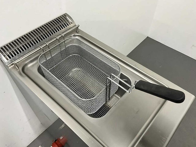 Electrolux - e7fred1gf0 - elektrische friteuse - afbeelding 7 van  10