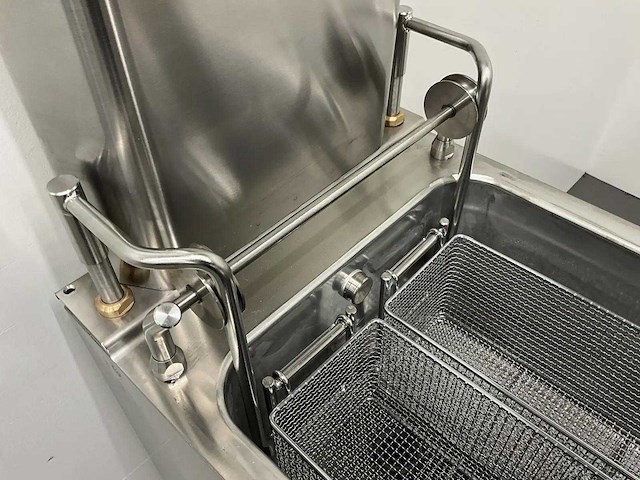 Electrolux - e9kkldbamcg - elektrische hr friteuse met liftsysteem (2025) - afbeelding 5 van  9