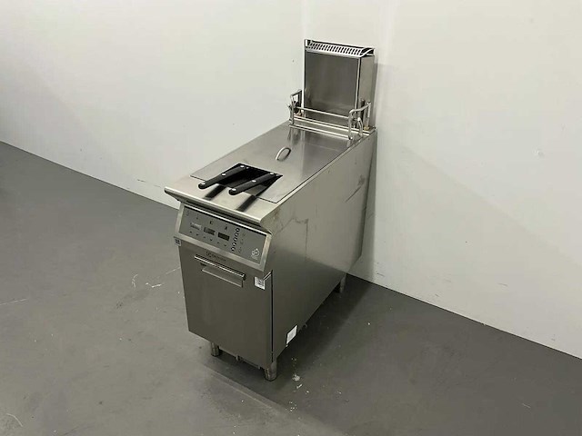 Electrolux - e9kkldbamcg - elektrische hr friteuse met liftsysteem (2025) - afbeelding 9 van  9