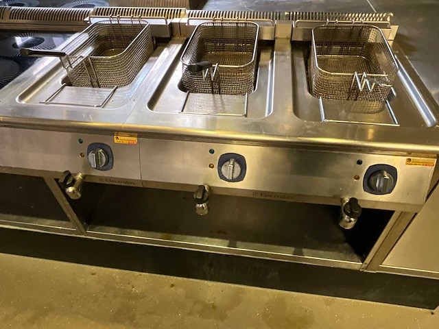 Electrolux - elektrische friteuse (3x12 liter) (c) - afbeelding 2 van  6