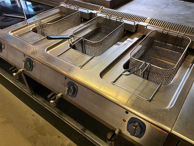 Electrolux - elektrische friteuse (3x12 liter) (c) - afbeelding 5 van  6