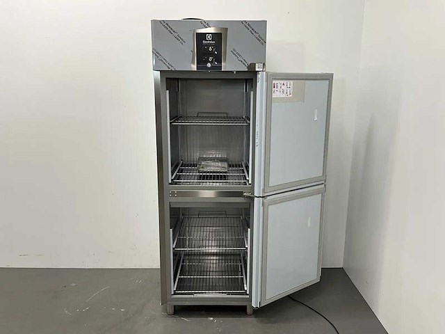 Electrolux - erx72hddc - koel- en vriescombinatie (2024) - afbeelding 7 van  10