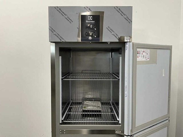 Electrolux - erx72hddc - koel- en vriescombinatie (2024) - afbeelding 10 van  10