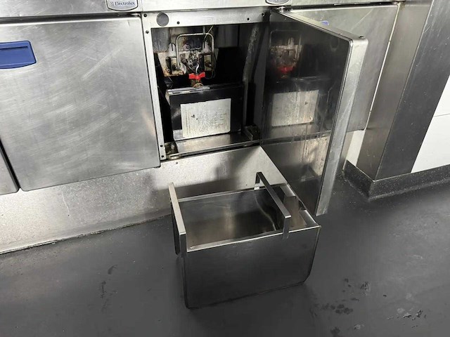 Electrolux - friteuse met neutrale unit - afbeelding 8 van  9