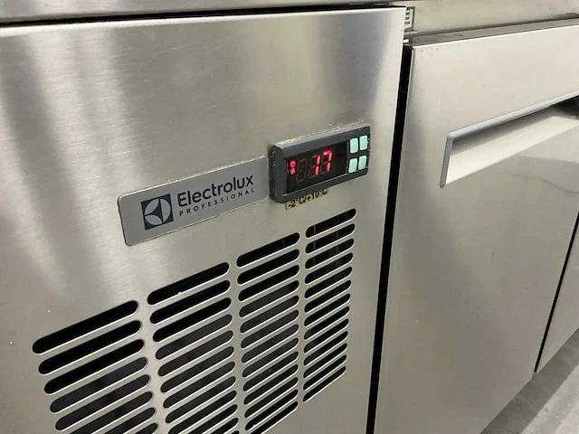 Electrolux - h6ftn3bhc - koelwerkbank - afbeelding 6 van  9