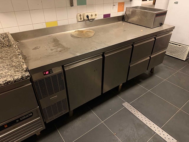 Electrolux - hb2p4cn - koelwerkbank - afbeelding 2 van  5
