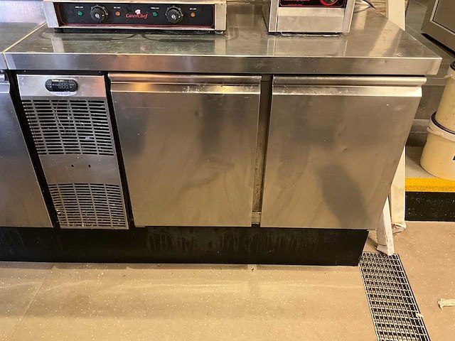 Electrolux - hbf2pn - vrieswerkbank - afbeelding 1 van  4