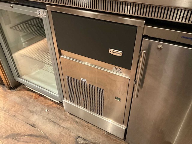 Electrolux - ijsblokjesmachine - afbeelding 2 van  5