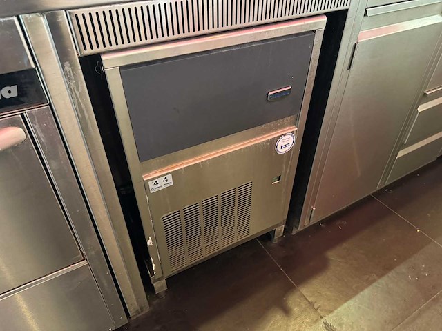 Electrolux - ijsblokjesmachine - afbeelding 3 van  5