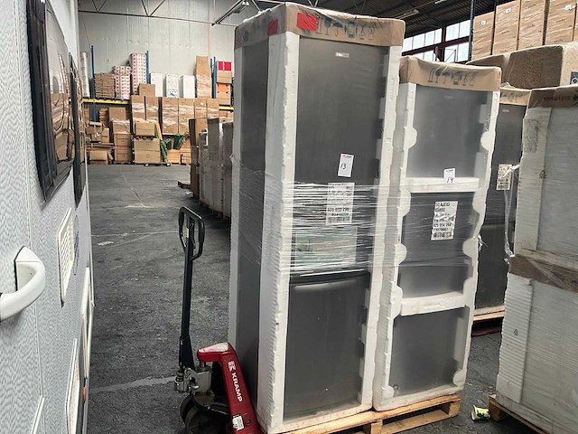 Electrolux - koelkast- en vriescombinatie - enb38607x8 - koelkast - afbeelding 5 van  5