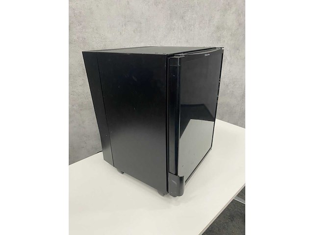 Electrolux - minibar zwart - afbeelding 5 van  9