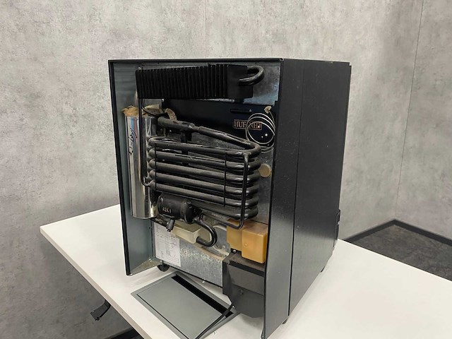 Electrolux - minibar zwart - afbeelding 9 van  9