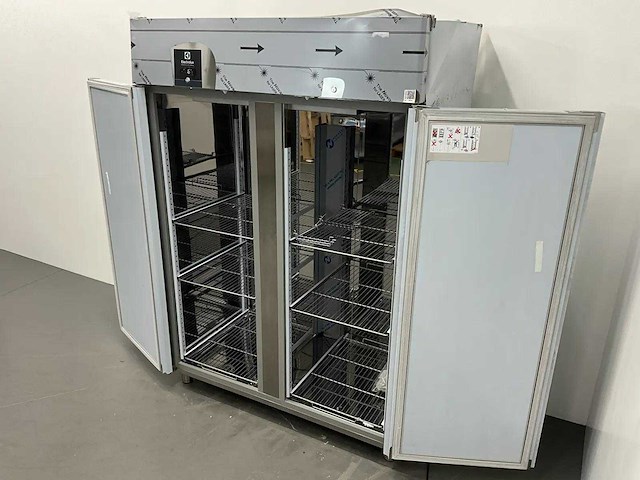 Electrolux - re4142ff - vrieskast (2024) - afbeelding 3 van  11