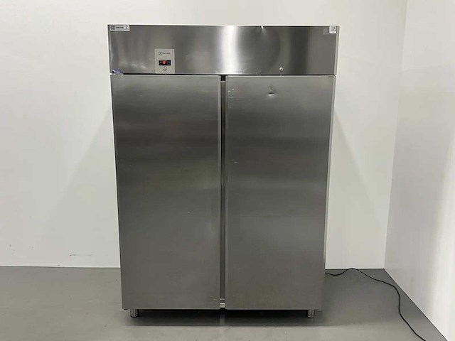 Electrolux - re4142ff - vrieskast - afbeelding 2 van  5