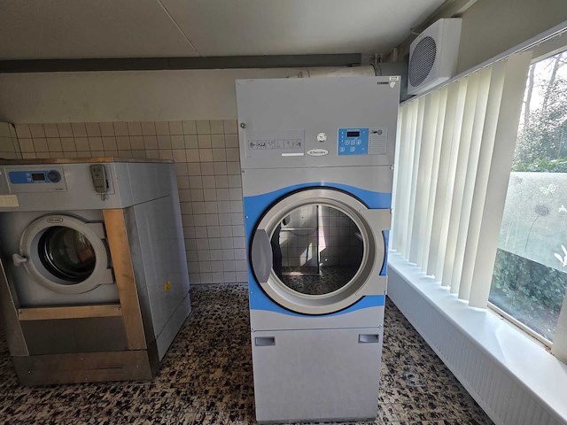 Electrolux - t4290 - industriële wasdroger - afbeelding 1 van  6