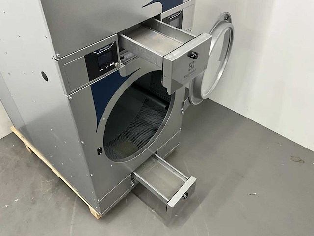 Electrolux - td6-17s - industriële dubbele wasdroger (2025) - afbeelding 4 van  13