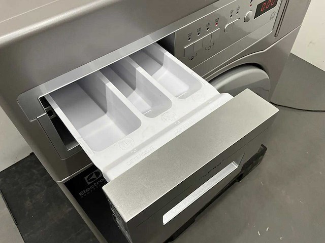 Electrolux - we1100p - professionele wasmachine (2022) - afbeelding 7 van  10