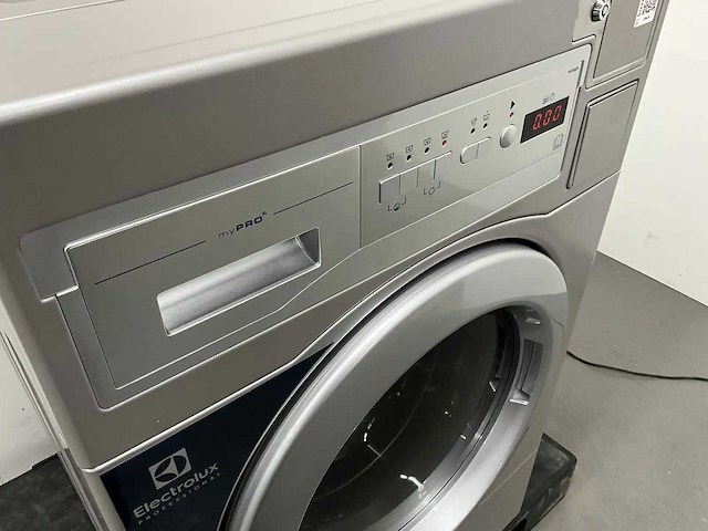 Electrolux - we1100p - professionele wasmachine (2022) - afbeelding 3 van  8