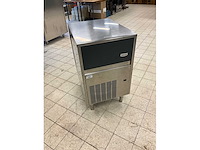 Electrolux 730533 crushed ijsmachine - afbeelding 2 van  9