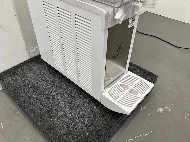 Electrolux (by spm drink systems) - ipr01er290 - slush- en granitamachine (2024) - afbeelding 4 van  7
