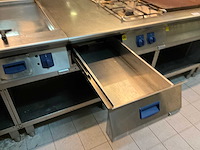 Electrolux gasfriteuse en elektrische bakplaat - afbeelding 10 van  12