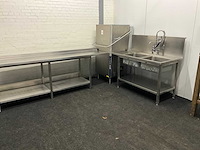 Electrolux korvenvaatwasser + aan/afvoertafels