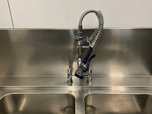 Electrolux korvenvaatwasser + aan/afvoertafels - afbeelding 7 van  10