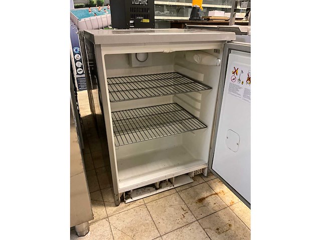 Electrolux rcur16x1 rvs koelkast - afbeelding 3 van  6