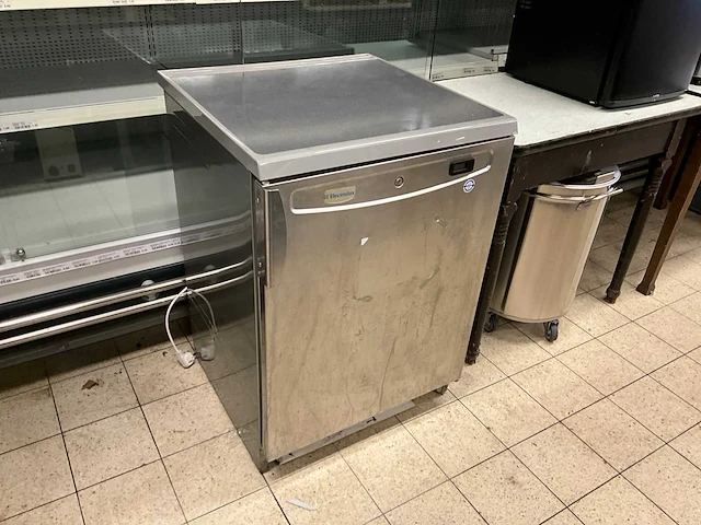 Electrolux rcur16x1 rvs koelkast - afbeelding 1 van  6