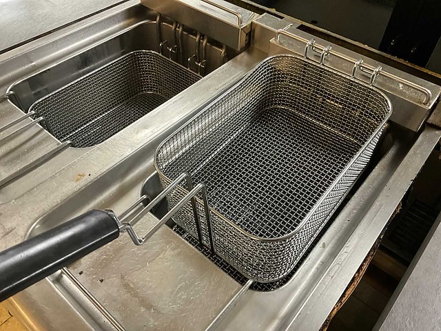 Electrolux rfr/e2d 12 dubbele friteuse - afbeelding 4 van  9