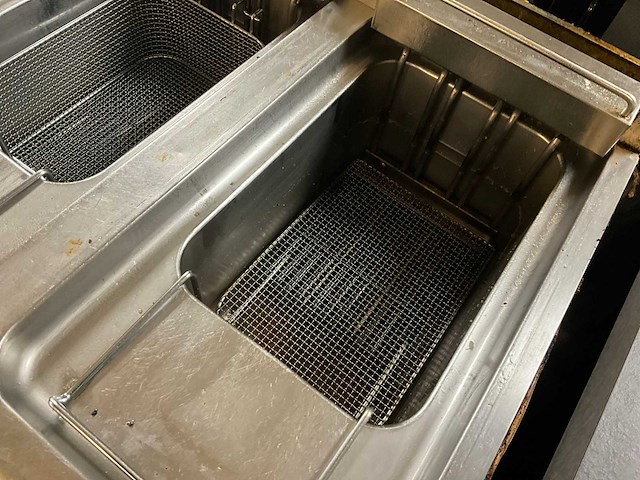 Electrolux rfr/e2d 12 dubbele friteuse - afbeelding 5 van  9