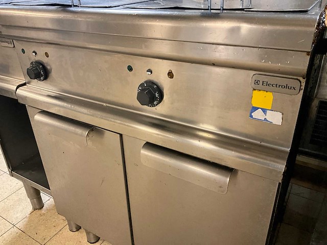 Electrolux rfr/e2d 12 dubbele friteuse - afbeelding 8 van  9
