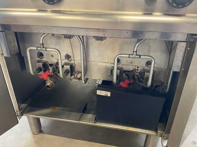 Electrolux rfr/g2d14 gasgestookte 2-pans friteuse - afbeelding 5 van  6