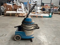 Electrolux uz 877 industriële stofzuiger - afbeelding 3 van  8