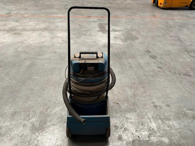 Electrolux uz 877 industriële stofzuiger - afbeelding 5 van  8