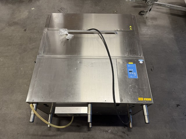 Electrolux, was-/reinigingsmachine tbv volgelaatmaskers, 2016 - afbeelding 12 van  34