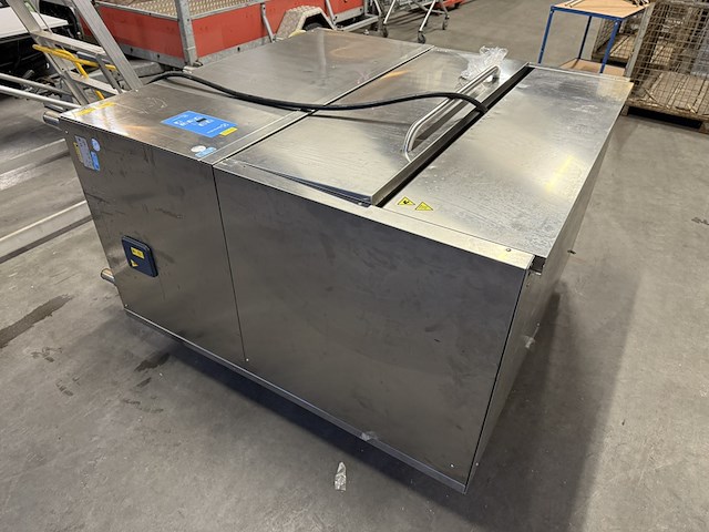 Electrolux, was-/reinigingsmachine tbv volgelaatmaskers, 2016 - afbeelding 33 van  34