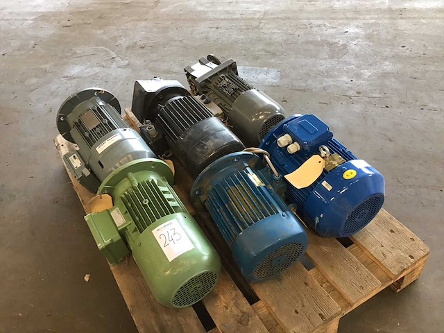 Electromotoren (6x) - afbeelding 2 van  7
