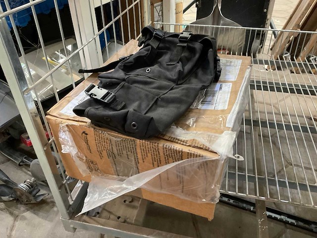 Electronic communication case (7x) - afbeelding 1 van  5