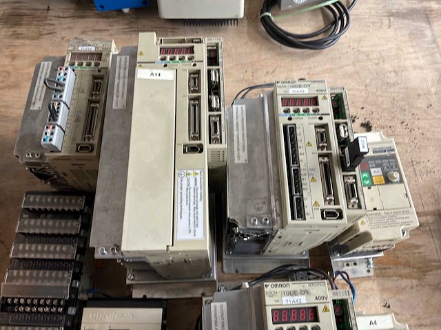 Electronica componenten - afbeelding 1 van  2