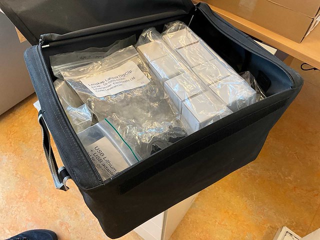 Electrooptic accessoires en lensdoppen - afbeelding 1 van  3