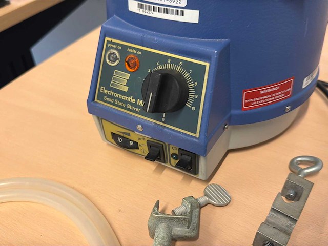 Electrothermal electromantle ma solid state stirrer met destillatieglaswerk set - afbeelding 5 van  5