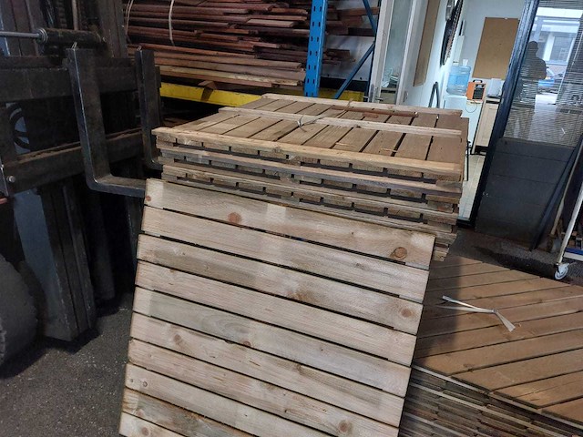 Elegantwood - grenen geimpregneerde vlondertegels 100x100cm (10x) - afbeelding 1 van  1