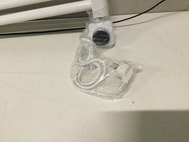 Elektr. radiator smart wifi 76,6x60 cm wb, 41.3536, glans wit - afbeelding 3 van  5