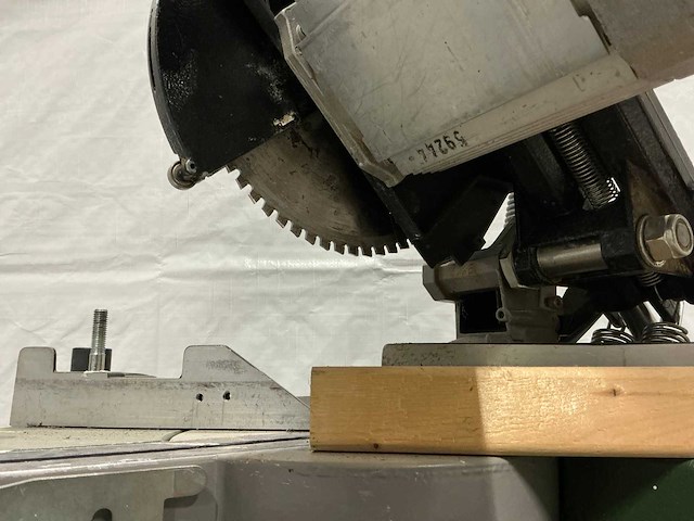 Elektra beckum kgs330 afkortzaag - afbeelding 6 van  8