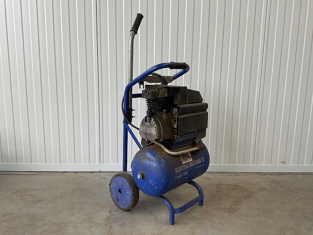Elektra beckum power 300 luchtcompressor - afbeelding 2 van  8