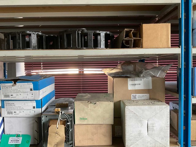 Elektra en machine materialen - afbeelding 54 van  117